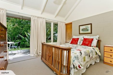 Photo of property in 11a Albany Highway, Unsworth Heights, Auckland, 0632