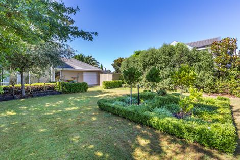 Photo of property in 6 Leabridge Mews, Harewood, Christchurch, 8051