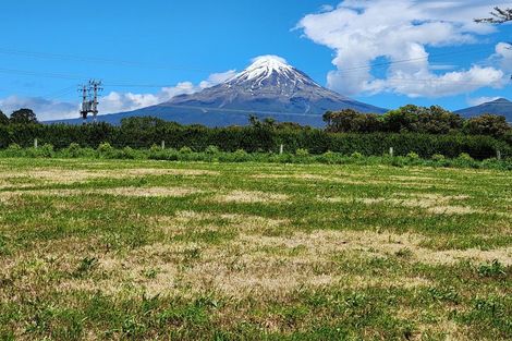 Photo of property in 1529 Egmont Road, Egmont Village, 4386