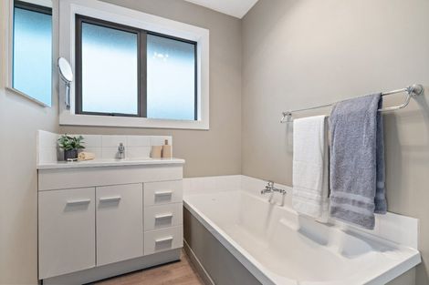 Photo of property in 71 Wingate Street, Redwood, Christchurch, 8051