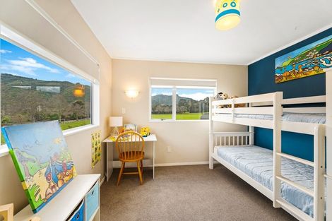 Photo of property in 16 Kingfisher Close, Brown Owl, Upper Hutt, 5018