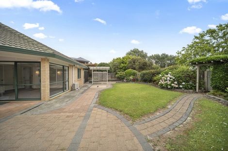 Photo of property in 20 Yarlside Place, Northpark, Auckland, 2013