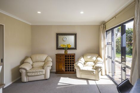 Photo of property in 94 Summerhill Drive, Fitzherbert, Palmerston North, 4410
