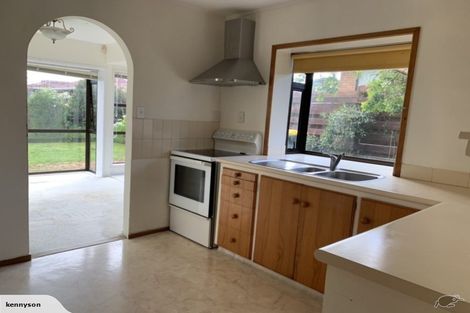 Photo of property in 2/14 Galloway Crescent, Farm Cove, Auckland, 2012