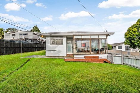 Photo of property in 1/9 Parrs Cross Road, Henderson, Auckland, 0612