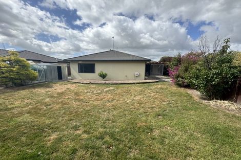Photo of property in 11 Aspen Way, Kelvin Grove, Palmerston North, 4414