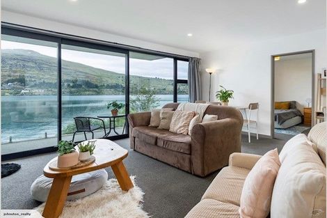 Photo of property in La Residence Du Lac, 26/527 Frankton Road, Queenstown, 9300