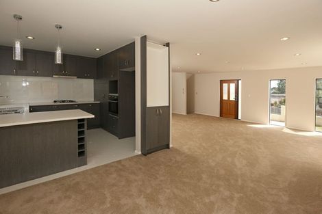 Photo of property in 95 Waitaki Street, Henderson, Auckland, 0612