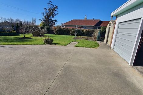 Photo of property in 1 Cashel Street, Waimate, 7924