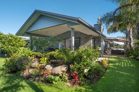 Photo of property in 13 Parkland Rise, Omokoroa, 3114