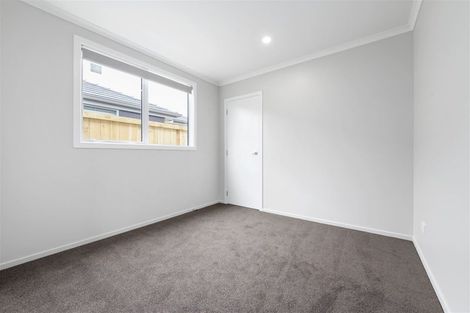 Photo of property in 69 Waruhia Crescent, Rototuna North, 3281