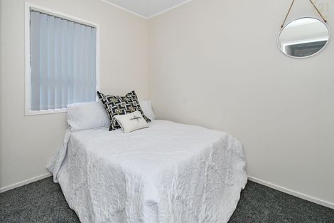 Photo of property in 2 Bundena Place, Clendon Park, Auckland, 2103