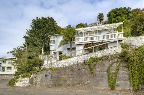Photo of property in 1 Cathedral Lane, Napier South, Napier, 4110