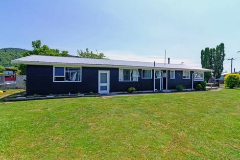 Photo of property in 22 Fenruss Street, Fairy Springs, Rotorua, 3015