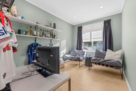 Photo of property in 80 Grove Road, Papakura, 2110