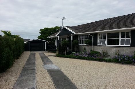 Photo of property in 278 Lake Terrace Road, Shirley, Christchurch, 8061