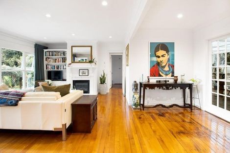 Photo of property in 8 Sylvan Valley Avenue, Titirangi, Auckland, 0604