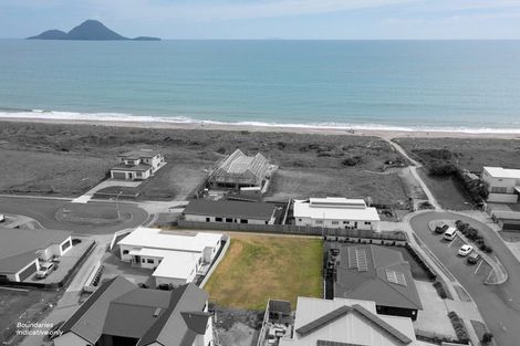 Photo of property in 62 Pacific Parade, Coastlands, Whakatane, 3120