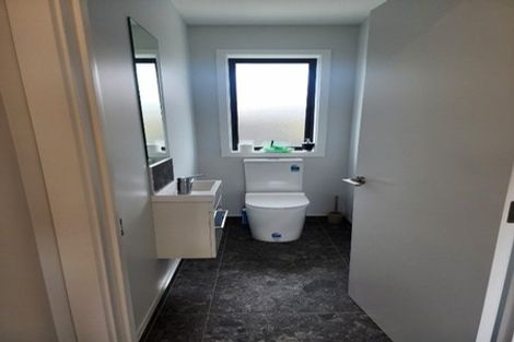 Photo of property in 33 Te Kanawa Lane, Rolleston, 7615