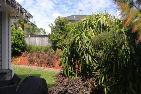 Photo of property in 5 Hinau Road, Karaka, Papakura, 2113