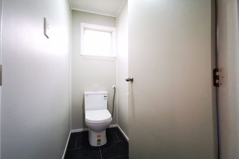 Photo of property in 1/4 Osmond Court, Sunnyvale, Auckland, 0612
