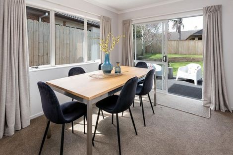 Photo of property in 18 Lissleton Drive, East Tamaki, Auckland, 2013