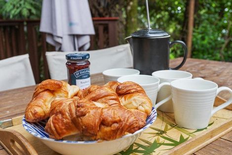 Photo of property in 189 Shaw Road, Oratia, Auckland, 0604