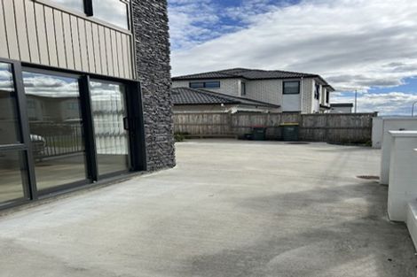 Photo of property in 1 Lime Rise, Flat Bush, Auckland, 2019