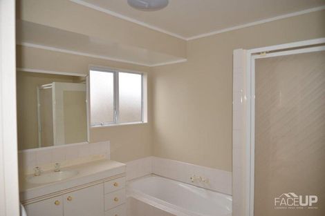 Photo of property in 107 Marina View Drive, West Harbour, Auckland, 0618