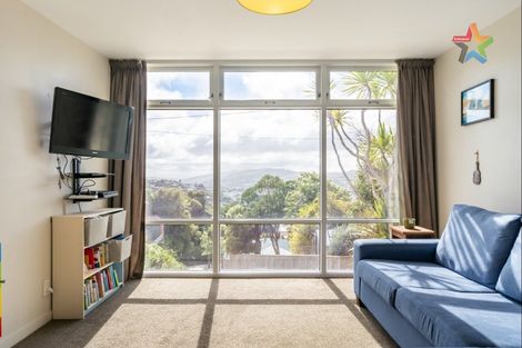 Photo of property in 28 Hollies Crescent, Johnsonville, Wellington, 6037