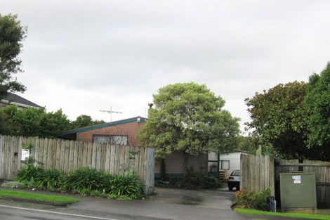 Photo of property in 138 Botany Road, Botany Downs, Auckland, 2010