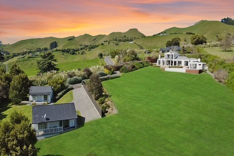Photo of property in 192 Te Mata Peak Road, Havelock North, 4130