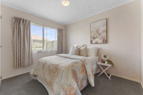 Photo of property in 21 Hilton Grove, Kelvin Grove, Palmerston North, 4414