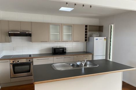 Photo of property in 2/46 Thatcher Street, Mission Bay, Auckland, 1071