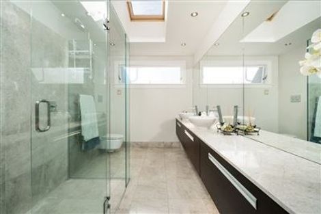 Photo of property in 1/41 Seaview Avenue, Northcote, Auckland, 0627