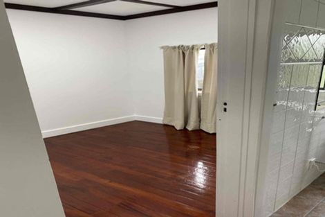 Photo of property in 1072 Great North Road, Point Chevalier, Auckland, 1022