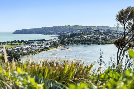 Photo of property in 45 Kahu Road, Paremata, Porirua, 5024