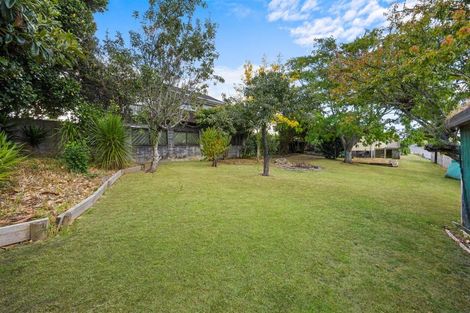 Photo of property in 17 Hazards Road, Weymouth, Auckland, 2103
