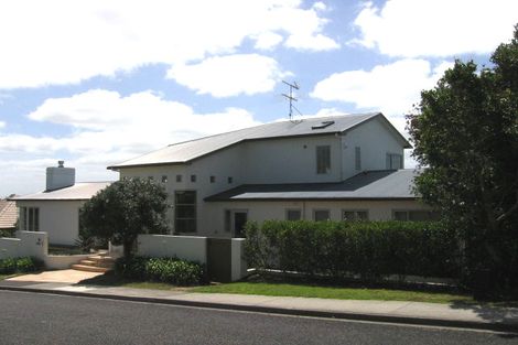 Photo of property in 1 Taumata Road, Castor Bay, Auckland, 0620