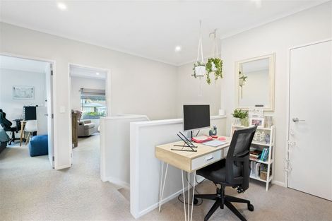 Photo of property in 31 Koura Drive, Red Beach, 0932