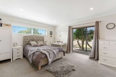 Photo of property in 49 Harbour Road, Ohope, 3121