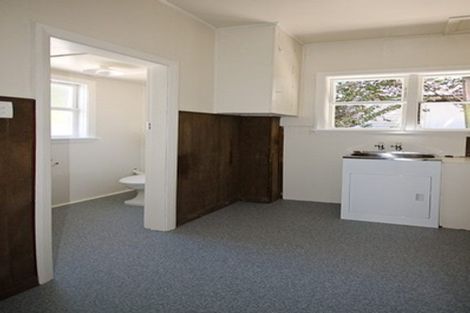 Photo of property in 17 Auburn Avenue, Upper Riccarton, Christchurch, 8041