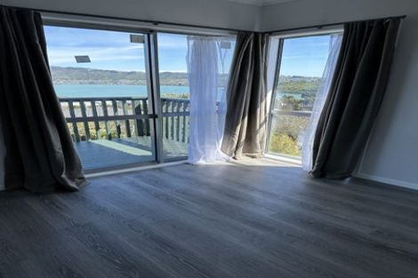 Photo of property in 28 Eskdale Road, Papakowhai, Porirua, 5024