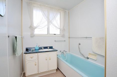 Photo of property in 84 Regent Street, Newfield, Invercargill, 9812