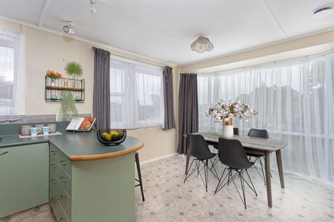 Photo of property in 13 Ruru Place, Tokoroa, 3420