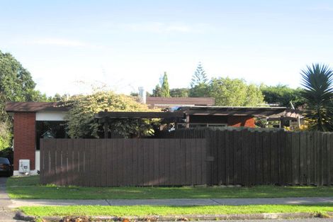 Photo of property in 47 Lawrence Crescent, Hillpark, Auckland, 2102