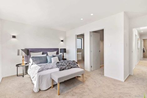 Photo of property in 81b Hattaway Avenue, Bucklands Beach, Auckland, 2012