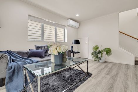 Photo of property in 10 Tribute Loop, Takanini, 2112