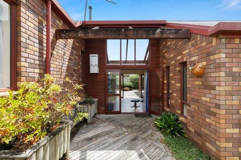 Photo of property in 32 Hillcrest Street, Tirau, 3410