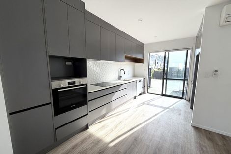 Photo of property in 75 Papatupu Way, Kumeu, 0810